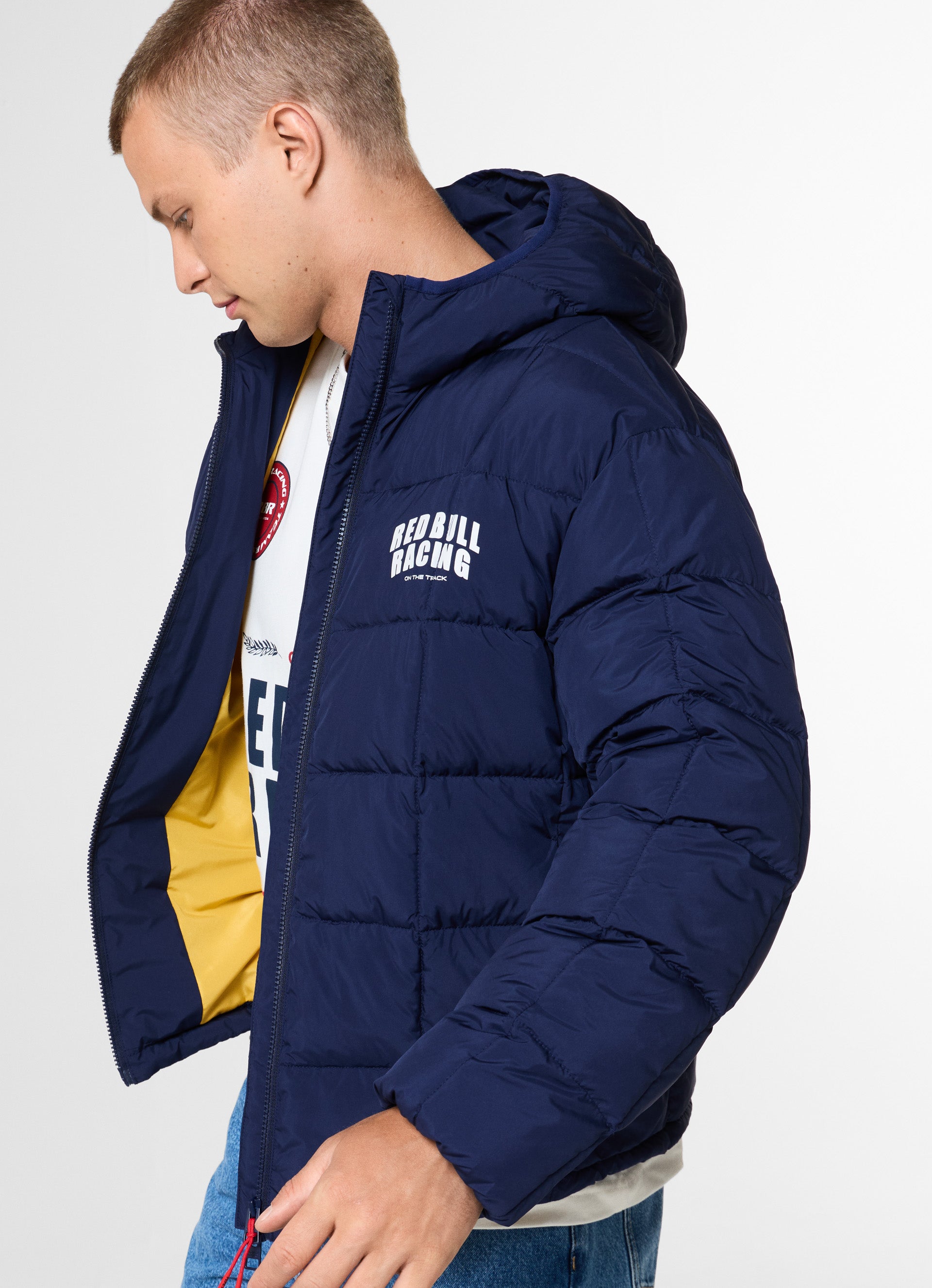 レッドブル レーシング PEPE JEANS フーデッド パデッド パッファー