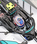 メルセデス AMG ペトロナス F1 チーム W17 キミ･アントネッリ 2026年 中国GP 優勝 ピットボード付 by ミニチャンプス 1/18スケール