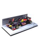 【海外並行品】 レッドブルレーシング セバスチャン・ベッテル 2012年ショーカー