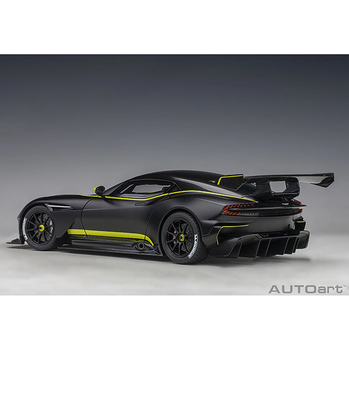 アストンマーティン ヴァルカン（マット・ブラック）by オートアート 1