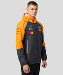 マクラーレン F1 チーム レインジャケット 2025