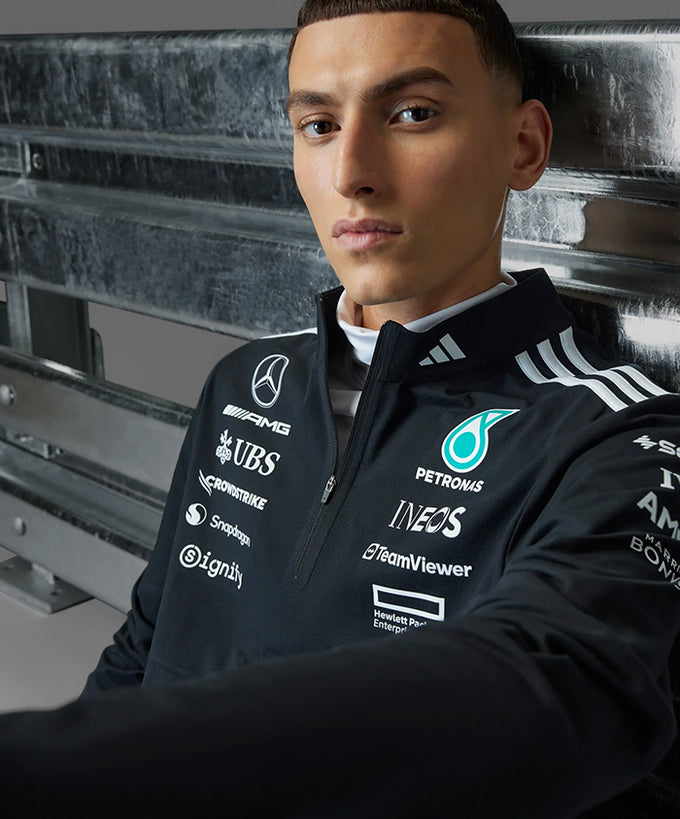 メルセデス AMG ペトロナス F1 チーム 1/4 ジップ スウェット 2025