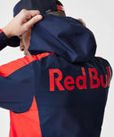 オラクル レッドブル レーシング NewEra ウィンドランナー ジャケット 2025