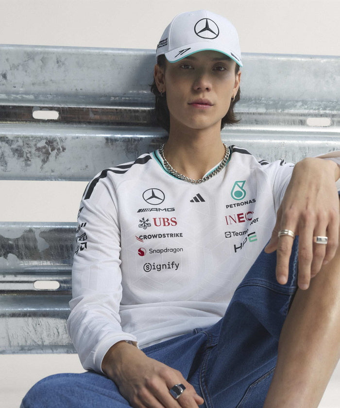 メルセデス - AMG ペトロナスF1 チーム ロングスリーブ T シャツ メルセデス AMG ペトロナス F1 チーム ドライバー ロングスリーブ T