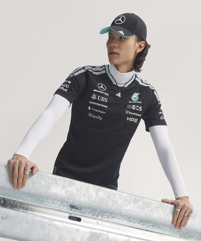 ♥*様 【新品】メルセデスAMGペトロナスF-1ドライバーTシャツ2026 adidas（アディダス） メルセデス AMG ペトロナス F1 チーム