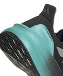 メルセデス AMG ペトロナス F1 チーム ウルトラブースト 5ｘシューズ