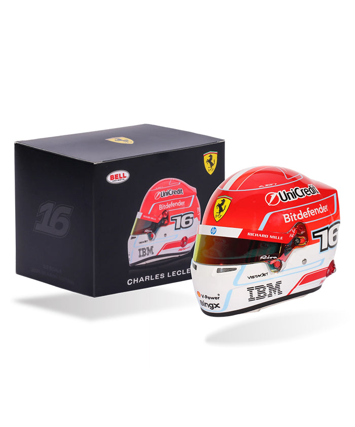 シャルル・ルクレール 2026年 フェラーリ ヘルメット by BELL 1/2