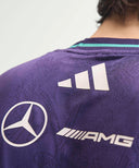 【10月2日以降入荷予定】メルセデス AMG ペトロナス F1 チーム VANDA BLOOM シンガポールGP オーセンティック ドライバーTシャツ 2026