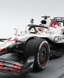 オラクル レッドブルレーシング ホンダ RB21 マックス・フェルスタッペン 2025年 日本GP 優勝 by スパーク 1/18スケール