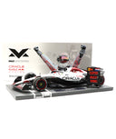 マックス・フェルスタッペン 別注  オラクル レッドブルレーシング ホンダ RB21 マックス・フェルスタッペン 2025年 日本GP 優勝 by ミニチャンプス 1/18スケール