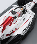 オラクル レッドブルレーシング ホンダ RB21 マックス・フェルスタッペン 2025年 日本GP 優勝 by スパーク 1/18スケール