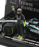 メルセデス AMG ペトロナス F1チーム W15 E ルイス･ハミルトン 2024年 アブダビGP メルセデスラストレース フィギア付 by ミニチャンプス 1/43スケール