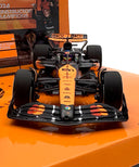 マクラーレン F1チーム MCL38 ランド・ノリス＆オスカー・ピアストリ 2024年 コンストラクターズチャンピオン セット by ミニチャンプス 1/43スケール