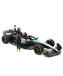 メルセデス AMG ペトロナス F1チーム W15 E ルイス･ハミルトン 2024年 アブダビGP メルセデスラストレース フィギア付 by ミニチャンプス 1/18スケール
