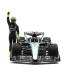 メルセデス AMG ペトロナス F1チーム W15 E ルイス･ハミルトン 2024年 アブダビGP メルセデスラストレース フィギア付 by ミニチャンプス 1/18スケール