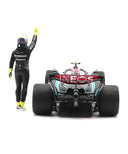 メルセデス AMG ペトロナス F1チーム W15 E ルイス･ハミルトン 2024年 アブダビGP メルセデスラストレース フィギア付 by ミニチャンプス 1/18スケール