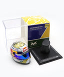 マックス・フェルスタッペン 別注 2025年 ブラジルGP オラクル レッドブルレーシング ヘルメット by シューベルト 1/4スケール