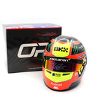 オスカー・ピアストリ 直筆サイン入り 2025年 マクラーレン ヘルメット by BELL 1/2スケール