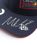 マックス・フェルスタッペン 直筆サイン入り レッドブルレーシング ドライバーキャップ 2025年（レプリカモデル）