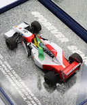 セバスチャン･ベッテル マクラーレン MP4/8  セナ トリビュート ショーラン 2024年5月18日 イモラサーキット by ミニチャンプス 1/43スケール　　　　　　　　　　　　　　　　　　　　　　　　