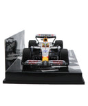 VISA CASH APP RACING BULLS VCARB02 角田裕毅 2025年 中国GP by ミニチャンプス 1/43スケール