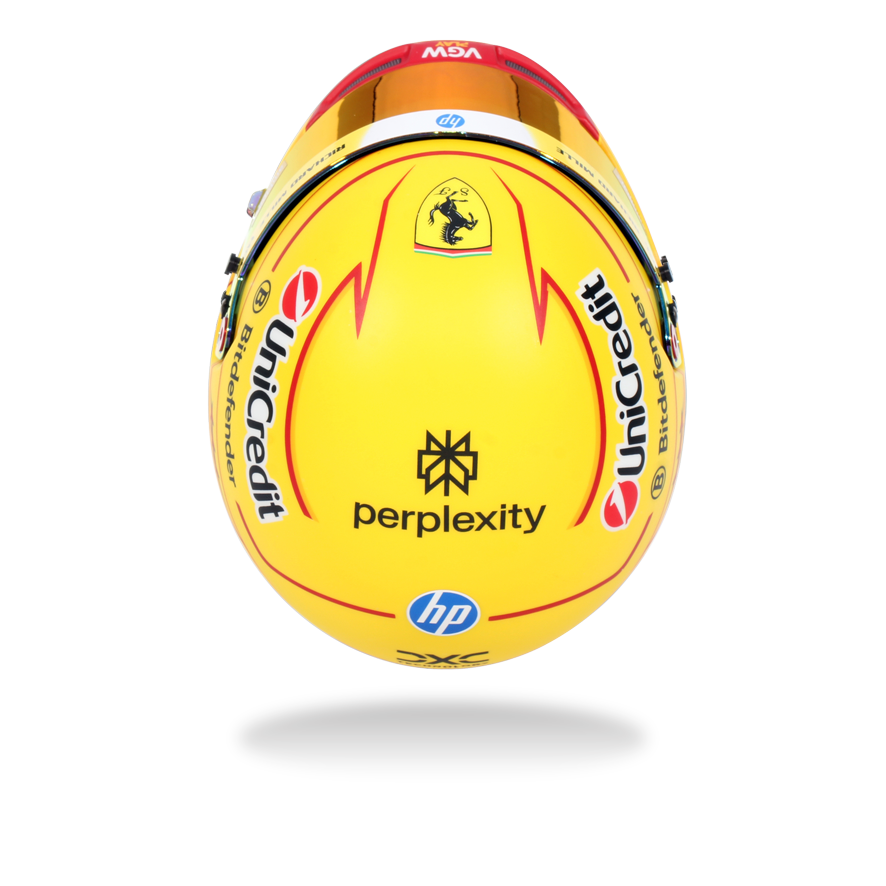 ルイス・ハミルトン 2025年 フェラーリ ヘルメット by BELL 1/2