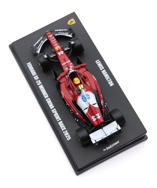 ★直筆サインあり★2025年ルイス・ハミルトン（フェラーリ）ドライバーズカード スクーデリア フェラーリ SF-25 ルイス・ハミルトン 2025年 中国GP