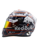 MV別注 マックス・フェルスタッペン 2025年 オレンジ ライオン オラクル レッドブル レーシング ヘルメット by シューベルト 1/2スケール
