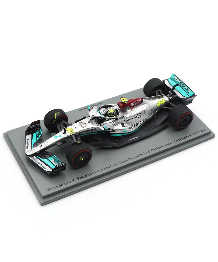 4 / メルセデス|1/43スケールスパーク 1/43スケール メルセデス AMG ペトロナス F1 W13 E パフォーマンス ルイス・ハミルトン  2022年 バーレーンGP 3位入賞 F1オフィシャルグッズストア EURO SPORTS公式通販