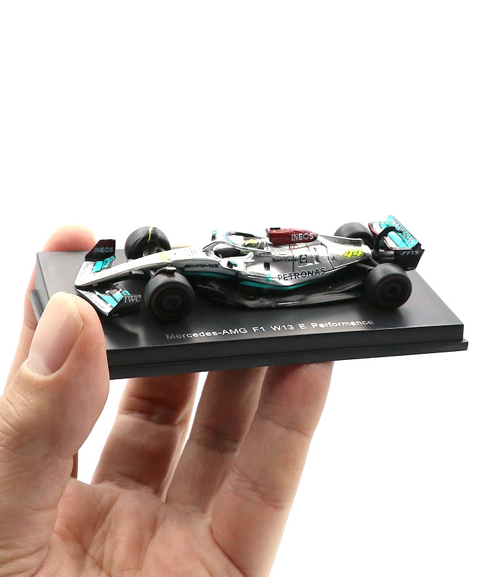 1/18 スパークアメルセデス-AMG ペトロナス F1 W13 L.ハミルトン | www