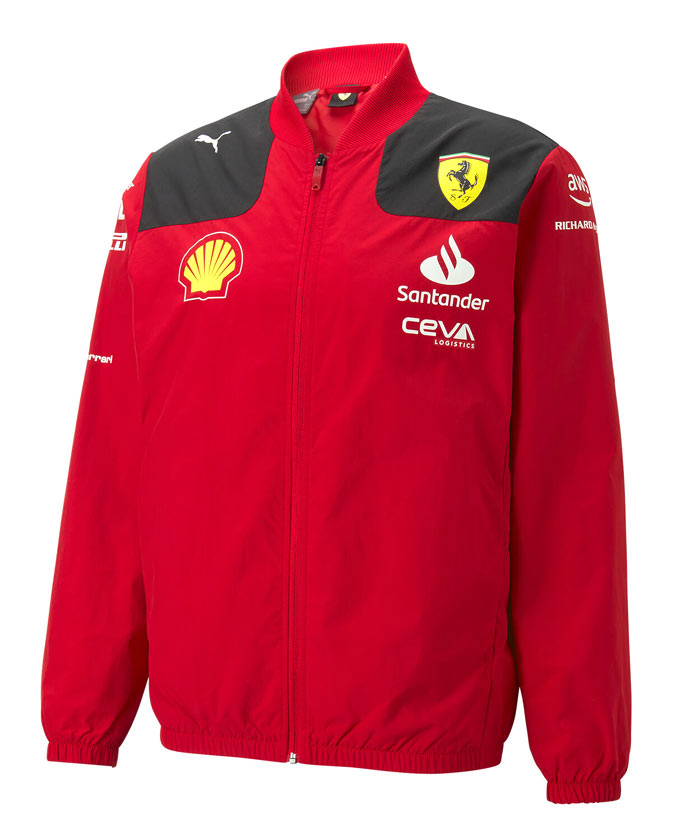 美品☆ フェラーリ　Scuderia Ferrari  赤ダウンジャケット