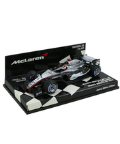 【海外並行品】ミニチャンプス 1/43スケール マクラーレン メルセデス MP4/20 キミ・ライコネン 2005年モナ…