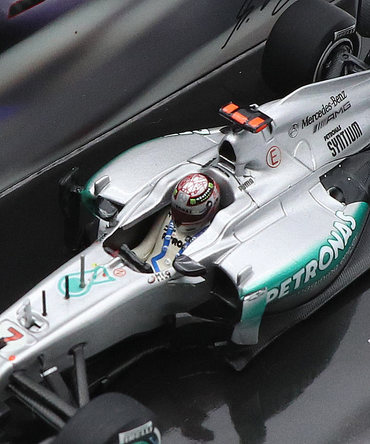 【海外並行品】シューマッハー別注 ミニチャンプス 1/43スケール メルセデス AMG ペトロナス W03 ミハエル・シューマッハー F1参戦300戦記念GP 2012年ベルギーGP