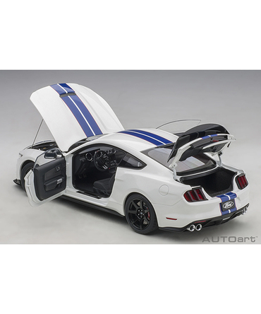 【30%オフセール】オートアート 1/18スケール フォード シェルビー GT350R （ホワイト）/msl