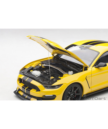 【30%オフセール】オートアート 1/18スケール フォード シェルビー GT350R （イエロー）/msl