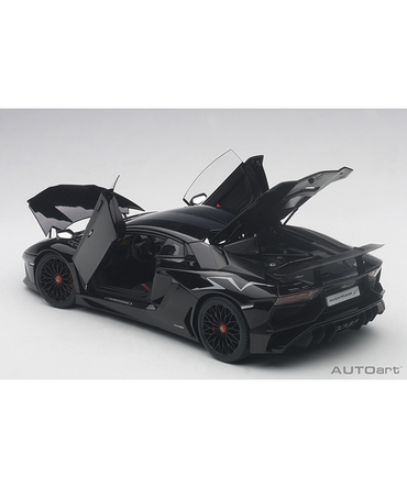 【30%オフセール】オートアート 1/18スケール ランボルギーニ アヴェンタドール LP750-4 SV (ブラック) /msl