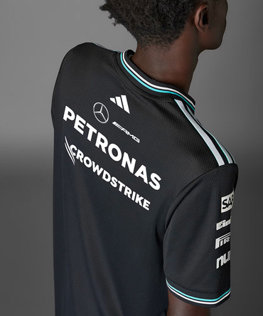 【オーセンティック】メルセデス AMG ペトロナス F1 チーム ドライバー Tシャツ ブラック 2025 /アディダス/TM-W