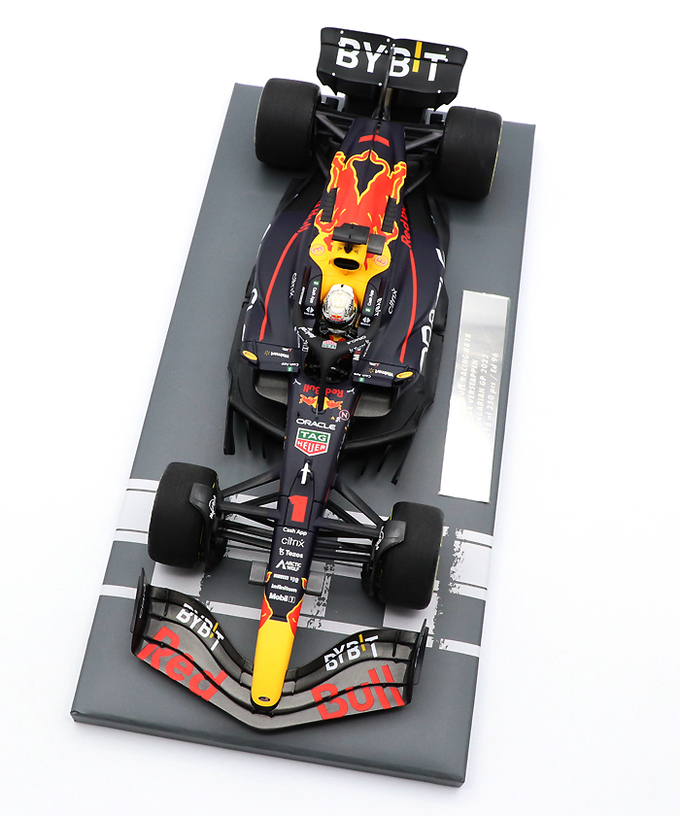 フェルスタッペン別注 ミニチャンプス 1/18スケール オラクル レッドブル レーシング RB18 マックス・フェルスタッペン 2022年 ハンガリーGP 優勝 /ARB/msa拡大画像