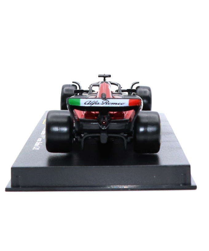 ブラゴ 1/43スケール アルファロメオ F1チーム C43 バルテリ・ボッタス 2023年（ドライバー付属）/23f1m拡大画像