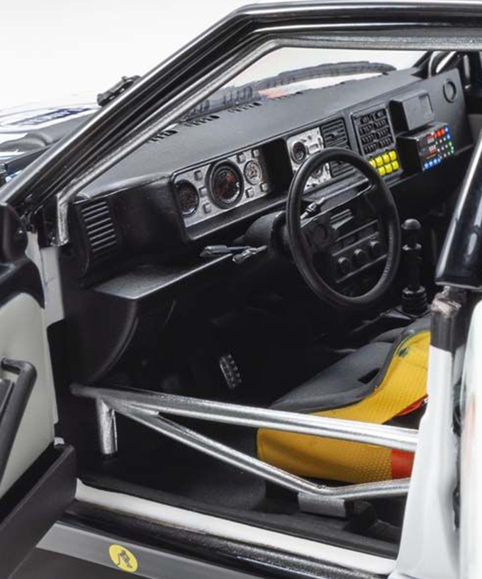 京商 1/18スケール ランチア デルタ HF 4WD No.6 チームランチア マルティニ 1987年 モンテカルロ ラリー拡大画像
