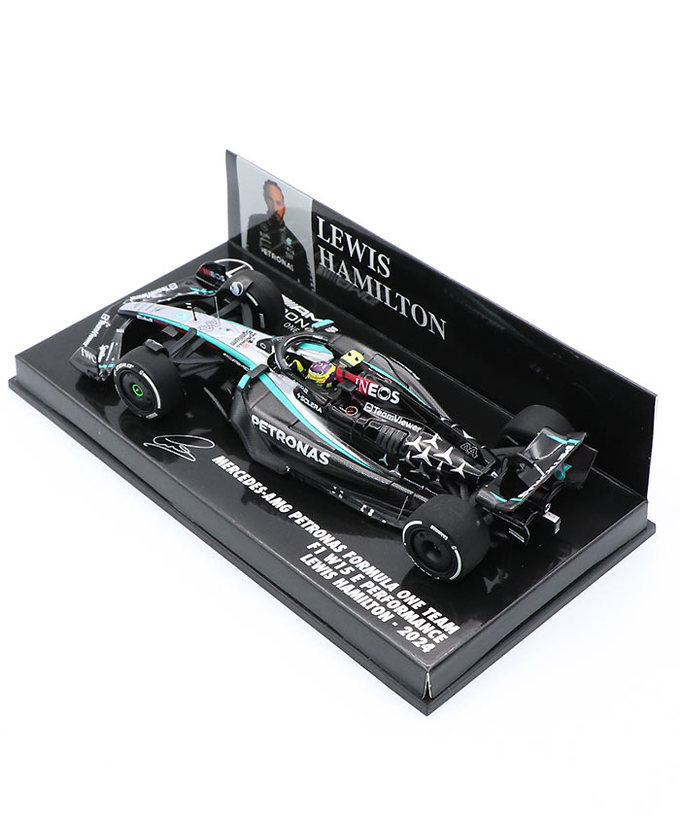 ミニチャンプス 1/43スケール メルセデス AMG ペトロナス F1 W15 E パフォーマンス ルイス・ハミルトン 2024年拡大画像