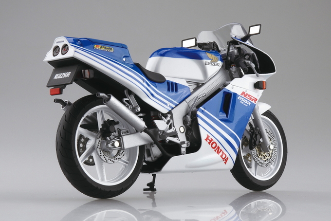 青島 1/12スケール ホンダ NSR250R 1988年 テラブルー/ロスホワイト拡大画像