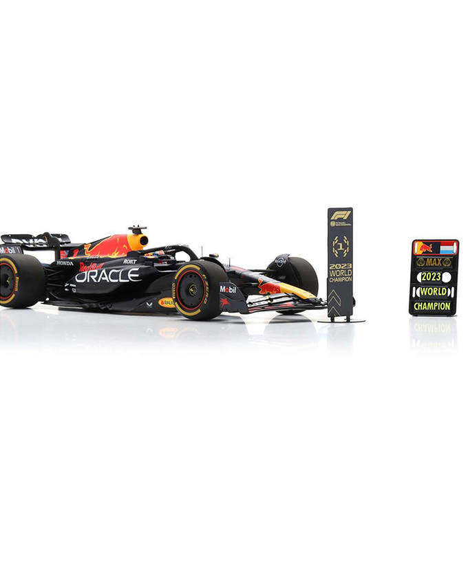 スパーク 1/18スケール オラクル レッドブル レーシング ホンダ RB19 マックス・フェルスタッペン 2023年 カタールGP 優勝 with ピットボード＆チャンピオンボード  ドライバーズチャンピオン/ARB/23f1m拡大画像