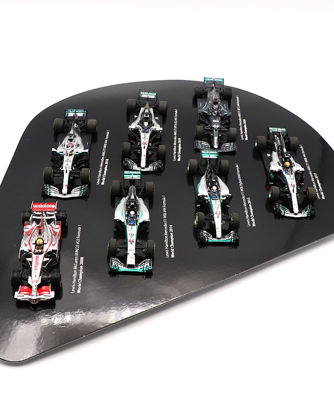 CKモデルカーズ 別注 ミニチャンプス 1/43スケール ルイス・ハミルトン ７タイム F1 ワールドチャンピオン記念 セット拡大画像