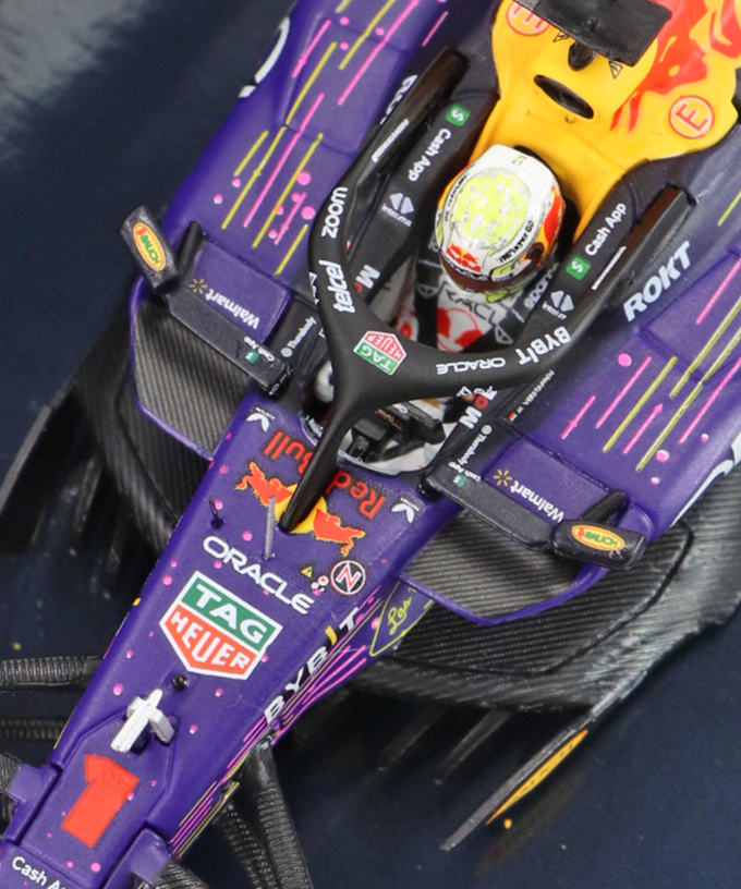 ミニチャンプス 1/43スケール オラクル レッドブル レーシング ホンダ RB19 マックス・フェルスタッペン 2023年 ラスベガスGP 優勝拡大画像