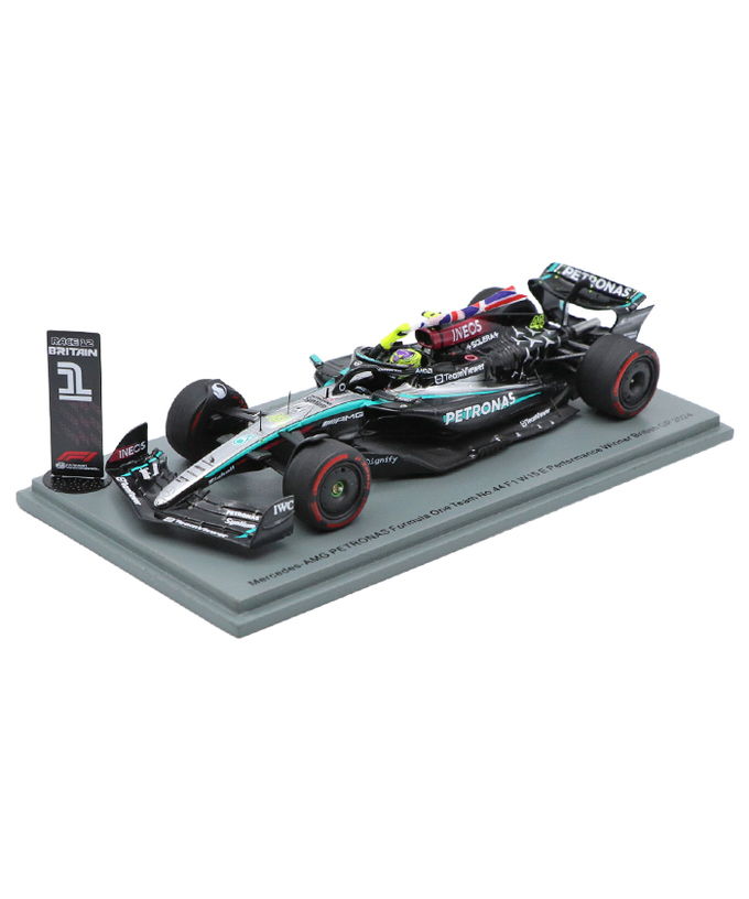 スパーク 1/43スケール メルセデス AMG ペトロナス F1 W15 E パフォーマンス ルイス・ハミルトン 2024年 イギリスGP 優勝 With イギリス国旗 /24f1m拡大画像