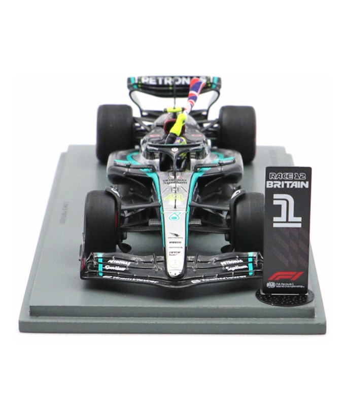 スパーク 1/43スケール メルセデス AMG ペトロナス F1 W15 E パフォーマンス ルイス・ハミルトン 2024年 イギリスGP 優勝 With イギリス国旗 /24f1m拡大画像