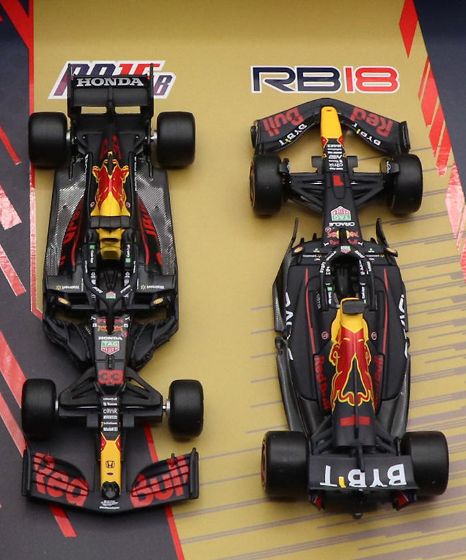 ブラゴ 1/43スケール マックス・フェルスタッペン 4タイム ワールドチャンピオン セット拡大画像