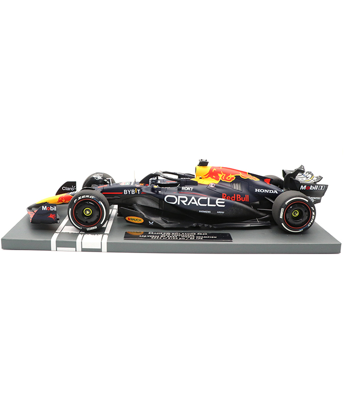【購入数制限有/おひとり様1個まで】フェルスタッペン 別注 ミニチャンプス 1/18スケール オラクル レッドブル レーシング ホンダ RB20 マックス・フェルスタッペン 2024年 ラスベガスGP ワールドチャンピオン フィギュア＆チャンピオンボード付き /ARB拡大画像