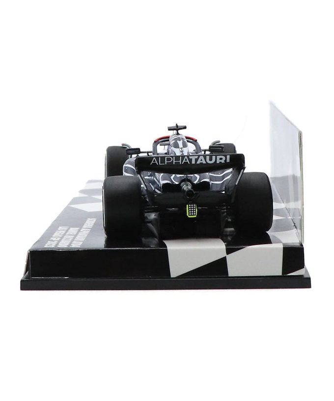 ミニチャンプス 1/43スケール スクーデリア アルファタウリ AT04 ダニエル・リカルド 2023年 ラスベガスGP拡大画像